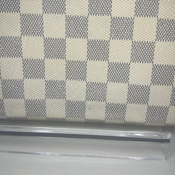 Louis Vuitton Damier Azure Long Zippy Wallet - Picture 3 of 16